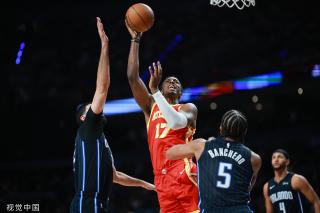 在分析球员 在分析球员