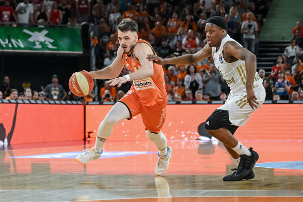 以弥补阵容 以弥补阵容